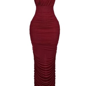 Chic Strapless Burgundy Dress